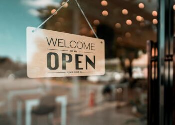 Discover How Small Businesses Gain Traction in 2025